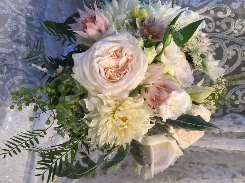 Brides & Bouquets 20