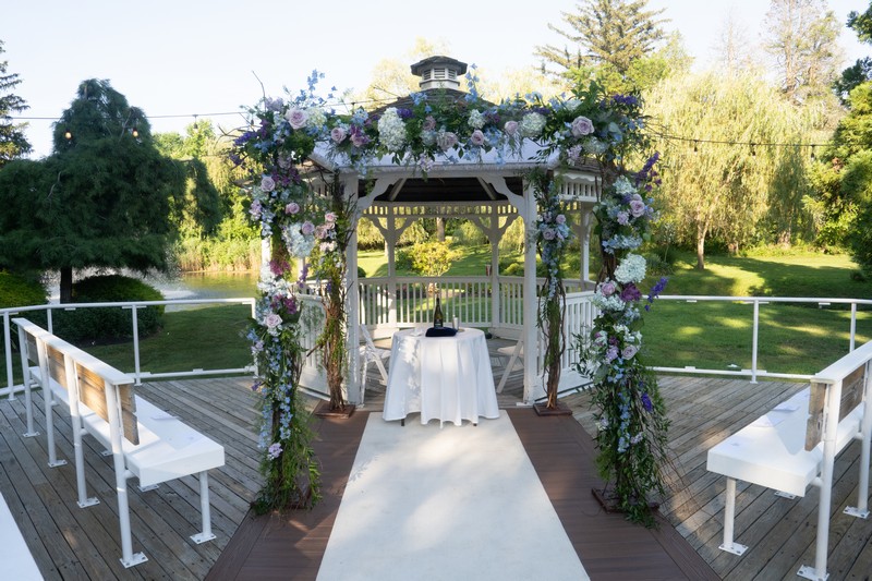 Ceremony Flowers112
